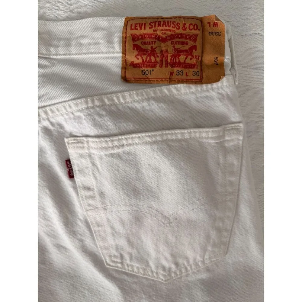 Levi's 501 Original Fit Jeans Mens 33x30 White Straight Leg Button Fly Cotton